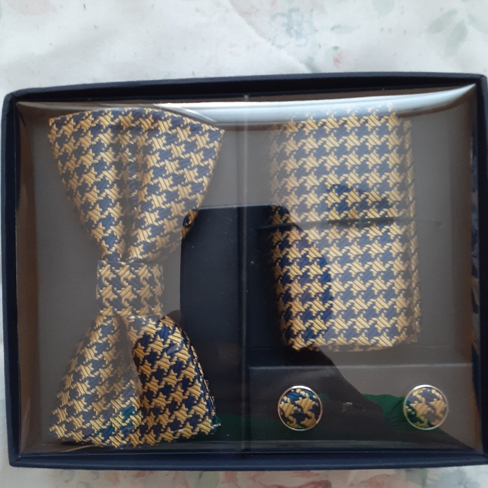 Gold and blue bowtie and Cufflink set